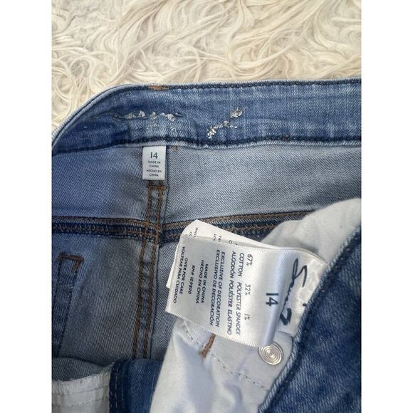 Seven7 Women's 9" Inseam Sunset Bermuda Shorts Jorts Fray Hem Size 14 - Picture 5 of 9